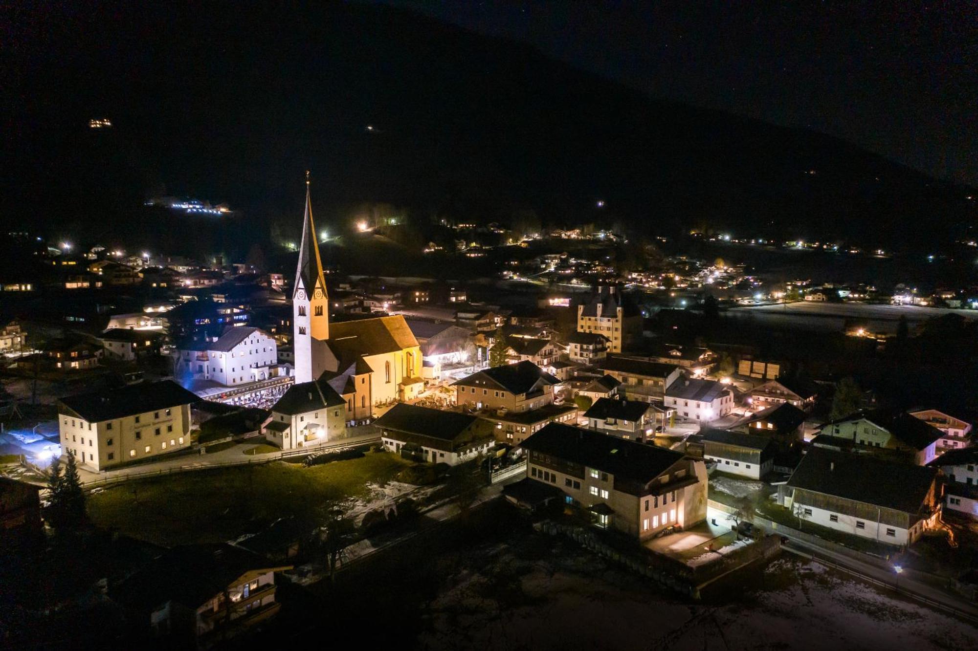 Hotel Dorfgasthof Schloesslstube Stuhlfelden Dış mekan fotoğraf