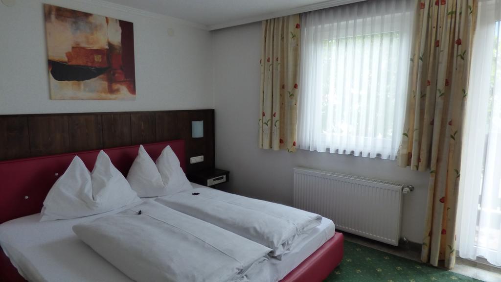 Hotel Dorfgasthof Schloesslstube Stuhlfelden Dış mekan fotoğraf